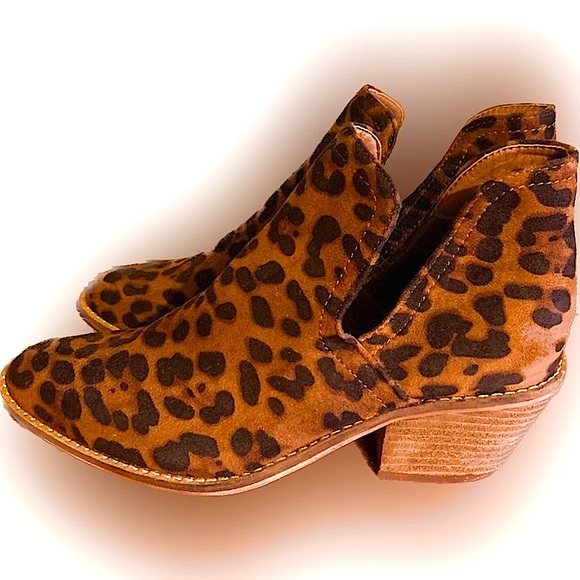Beast Fashion Leopard Print Ankle Boot Slip On Calf Hair short heel - Picture 2 of 9